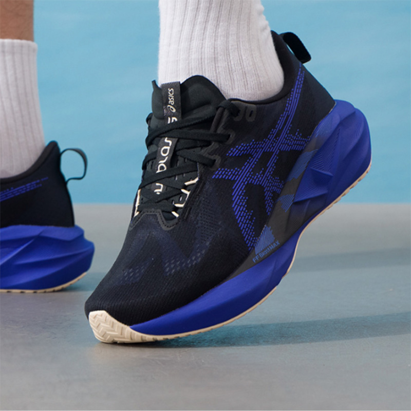 Asics NOVABLAST 5 Black Royal  - Badminton Victory ulasan dan harga